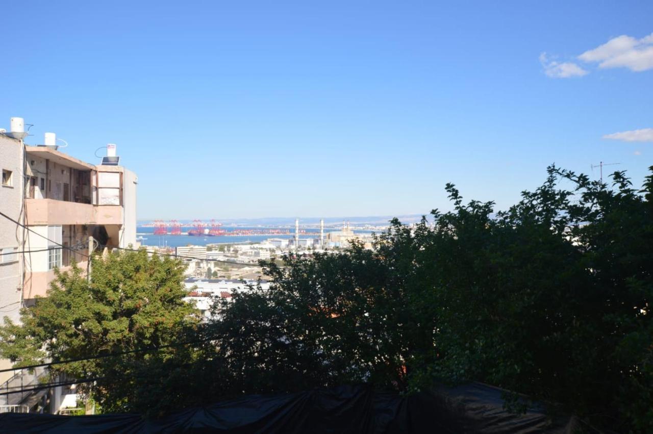 יחידות אירוח נוף המפרץ Lägenhet Haifa Exteriör bild