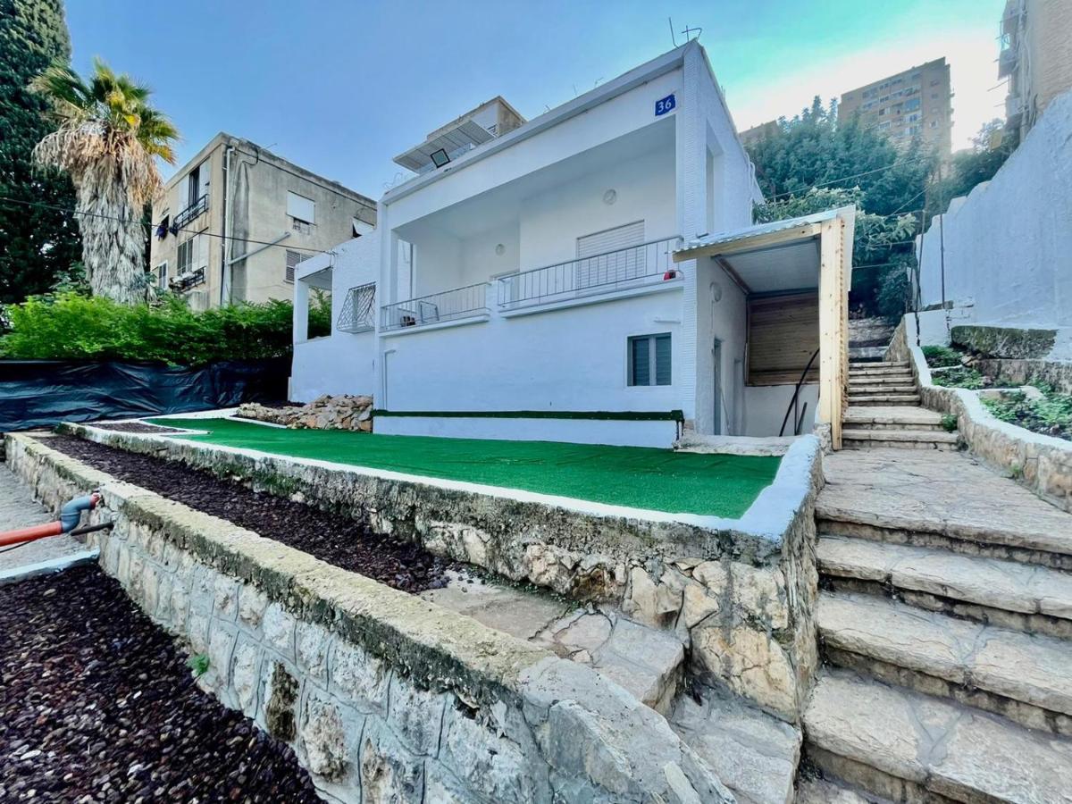 יחידות אירוח נוף המפרץ Lägenhet Haifa Exteriör bild