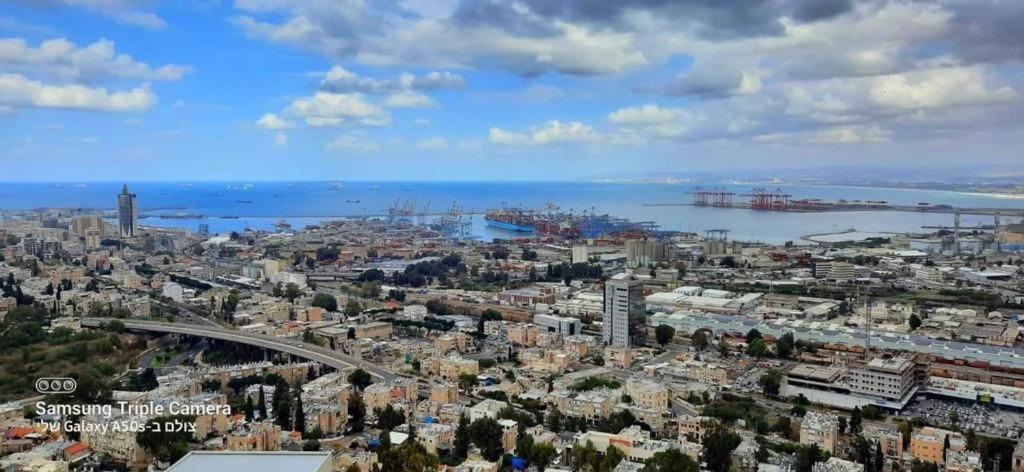 יחידות אירוח נוף המפרץ Lägenhet Haifa Exteriör bild